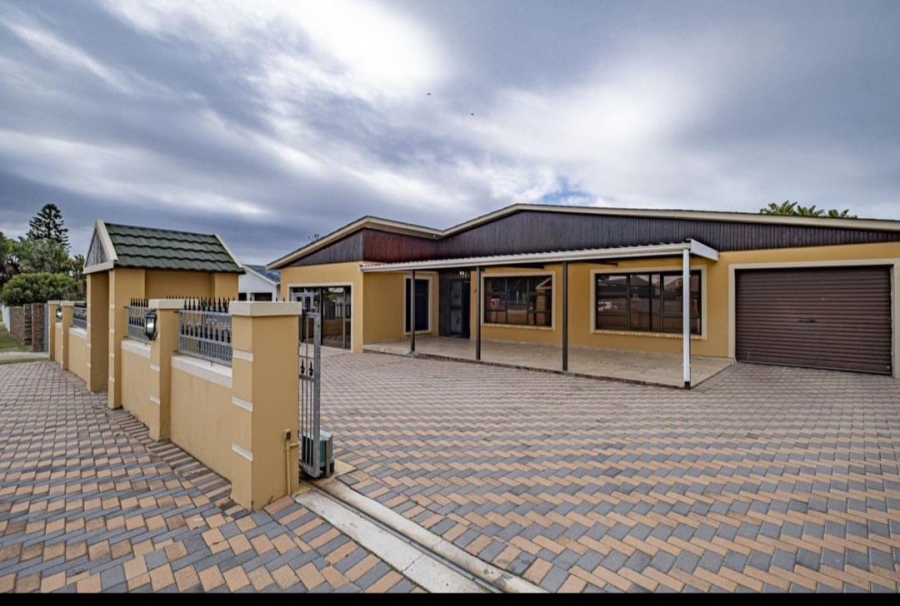 3 Bedroom Property for Sale in Morningside Eastern Cape